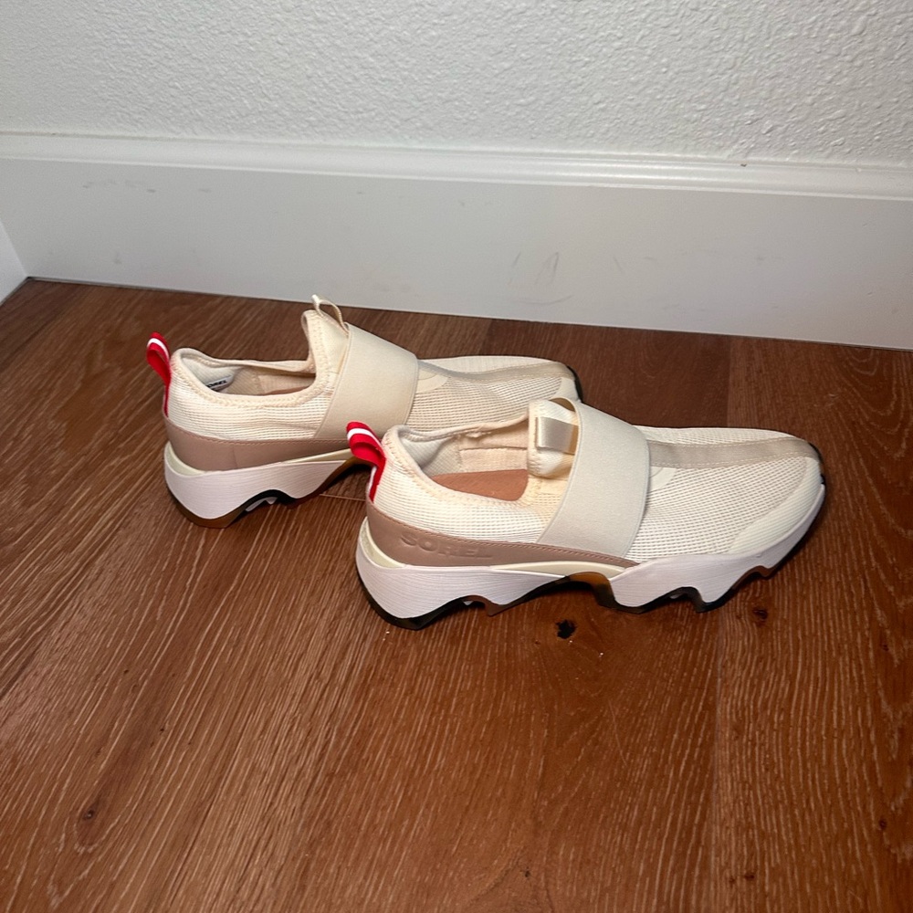 Sorel KINETIC™ Impact II Women's Sneaker NWOT - Picture 3 of 8